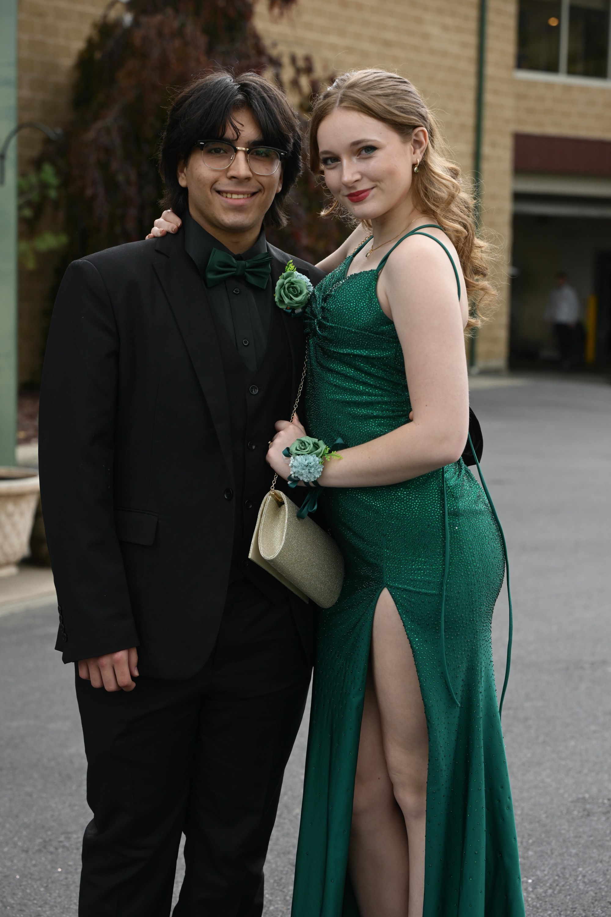 Catasauqua High School held its prom Friday, May 15, 2026, at Woodstone Country Club in Danielsville. Students and their guests arrive to the big night. (Monica Cabrera/The Morning Call)