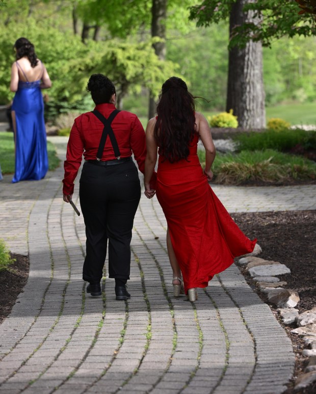 Catasauqua High School held its prom Friday, May 15, 2026, at Woodstone Country Club in Danielsville. Students and their guests arrive to the big night. (Monica Cabrera/The Morning Call)