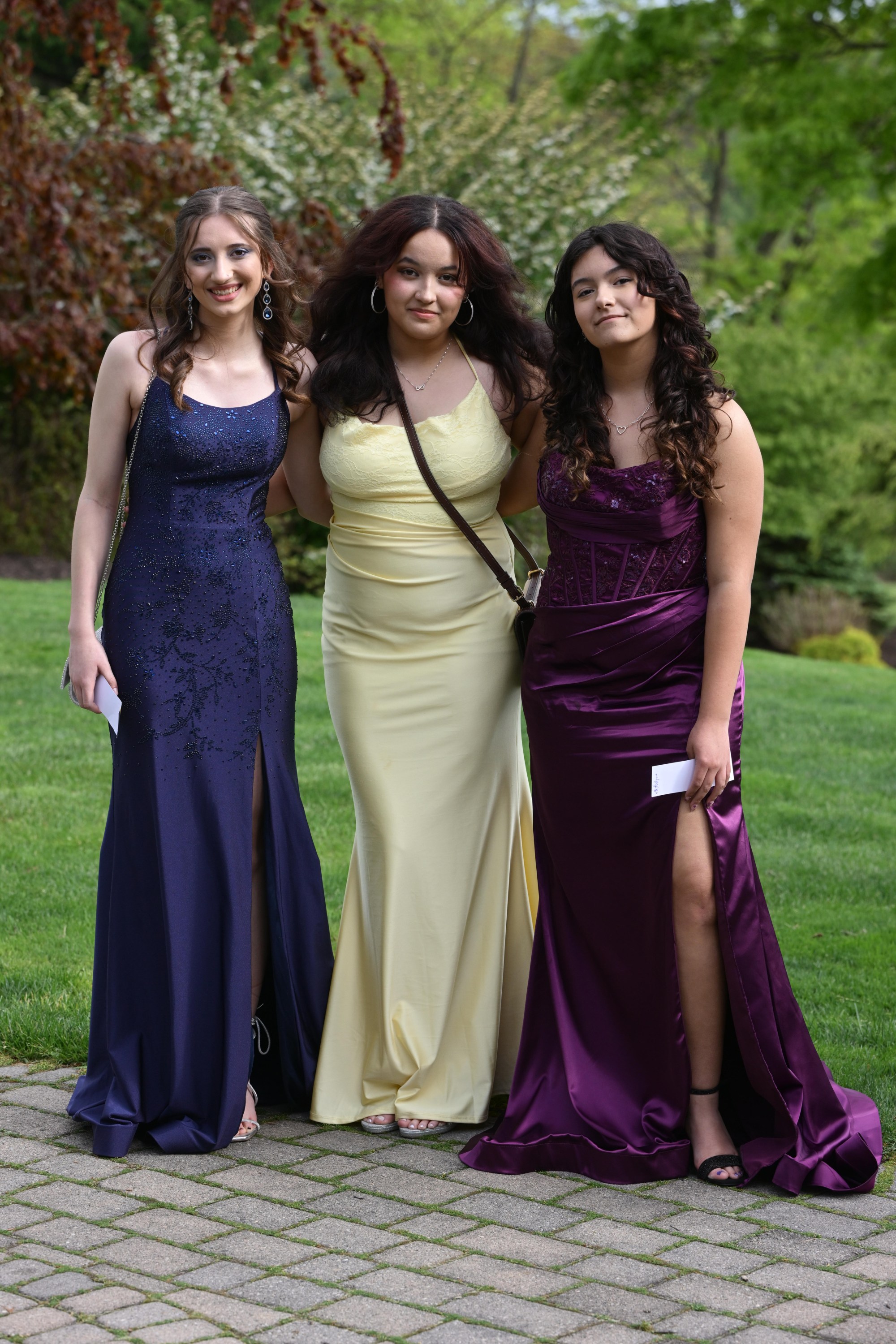 Catasauqua High School held its prom Friday, May 15, 2026, at Woodstone Country Club in Danielsville. Students and their guests arrive to the big night. (Monica Cabrera/The Morning Call)
