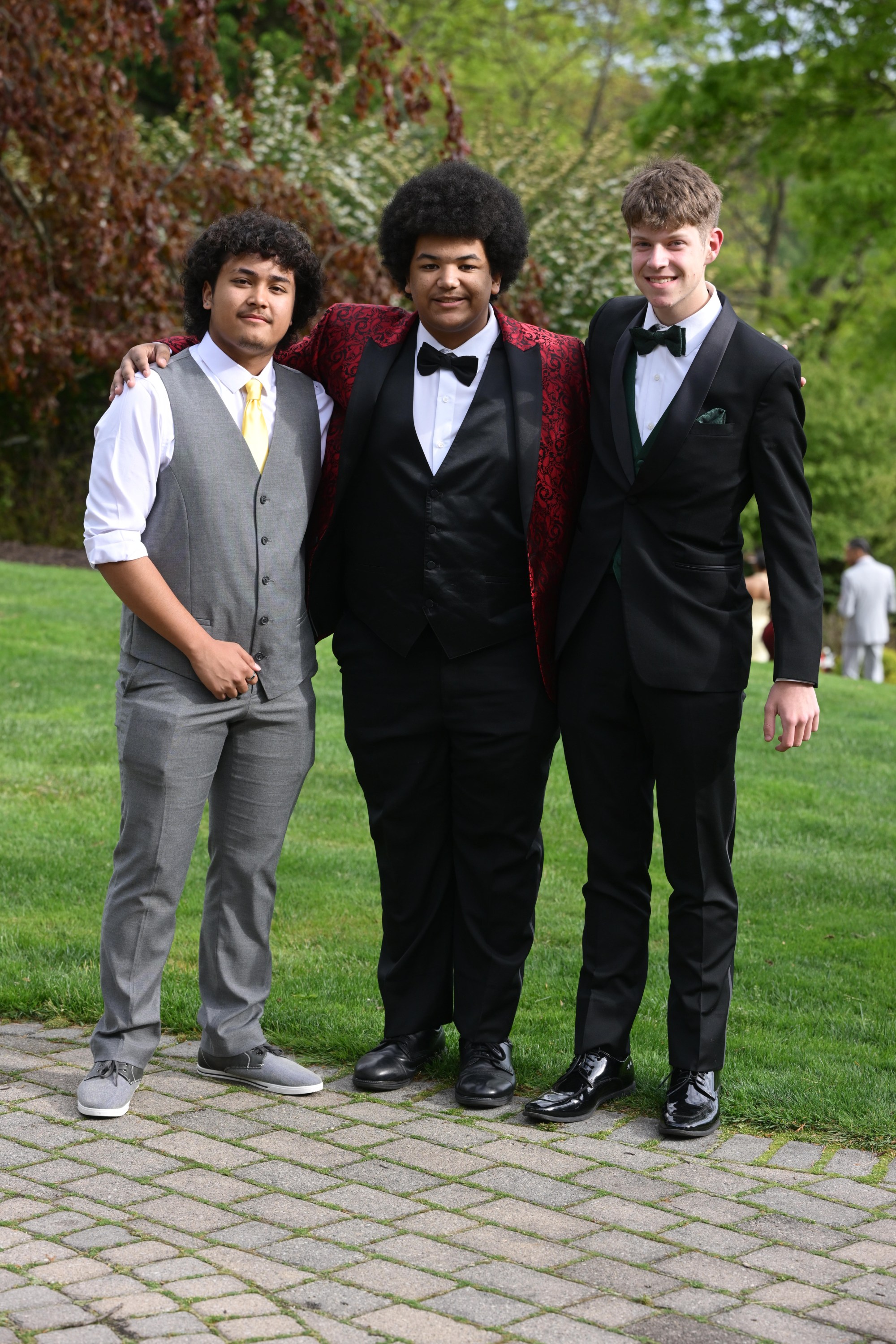 Catasauqua High School held its prom Friday, May 15, 2026, at Woodstone Country Club in Danielsville. Students and their guests arrive to the big night. (Monica Cabrera/The Morning Call)
