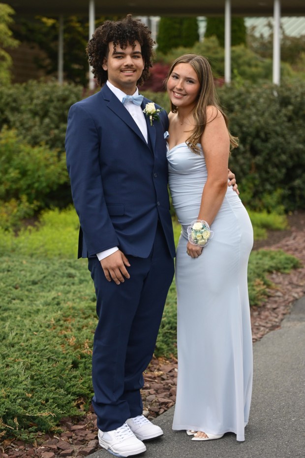 Catasauqua High School held its prom Friday, May 15, 2026, at Woodstone Country Club in Danielsville. Students and their guests arrive to the big night. (Monica Cabrera/The Morning Call)