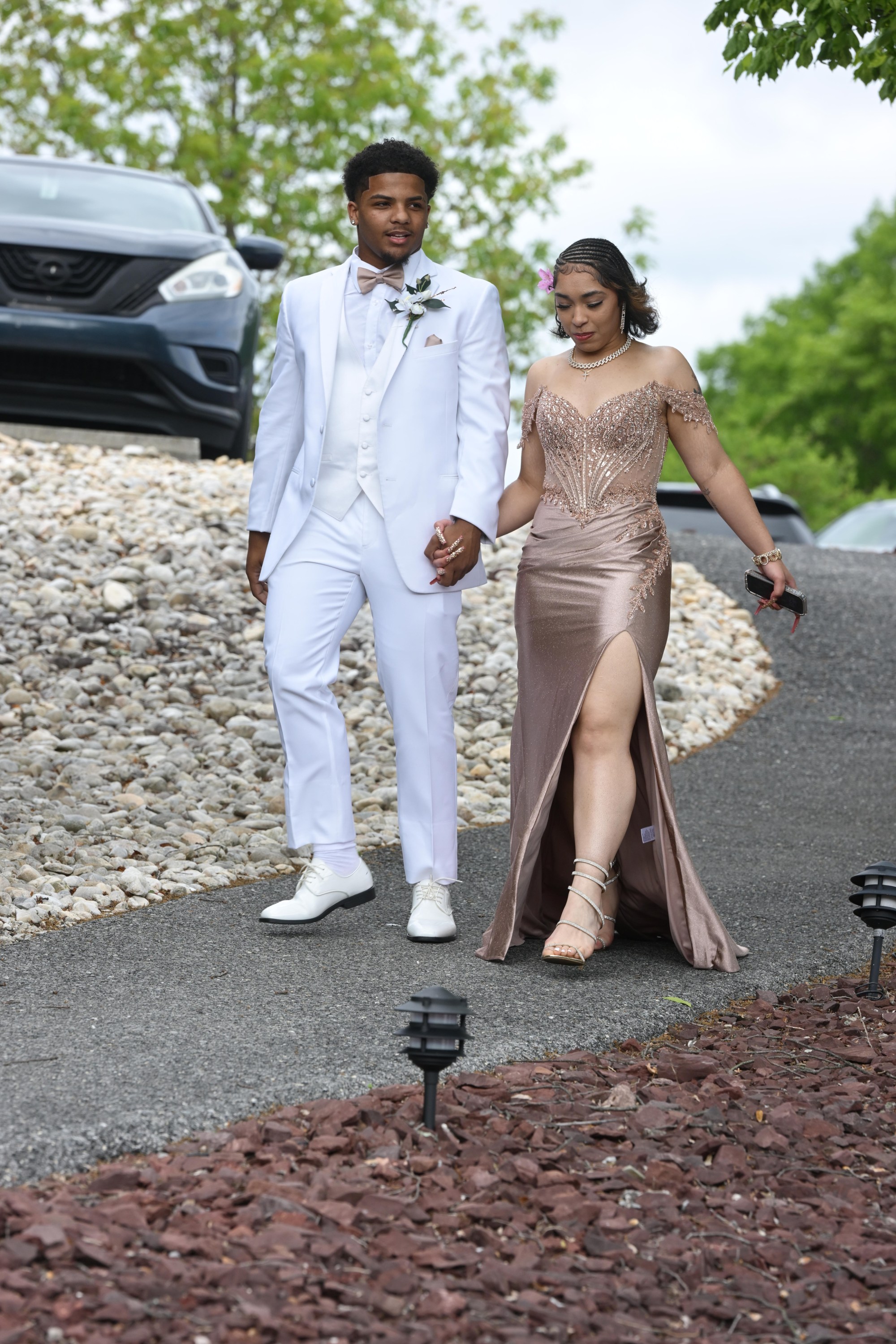 Catasauqua High School held its prom Friday, May 15, 2026, at Woodstone Country Club in Danielsville. Students and their guests arrive to the big night. (Monica Cabrera/The Morning Call)