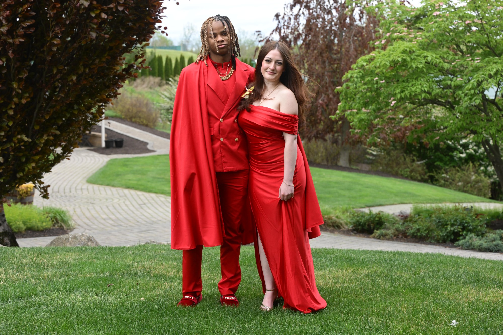 Catasauqua High School held its prom Friday, May 15, 2026, at Woodstone Country Club in Danielsville. Students and their guests arrive to the big night. (Monica Cabrera/The Morning Call)