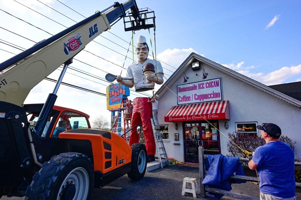 ‘Giant Chip’ statue gets welcome-back party at Lehigh Valley ice cream shop