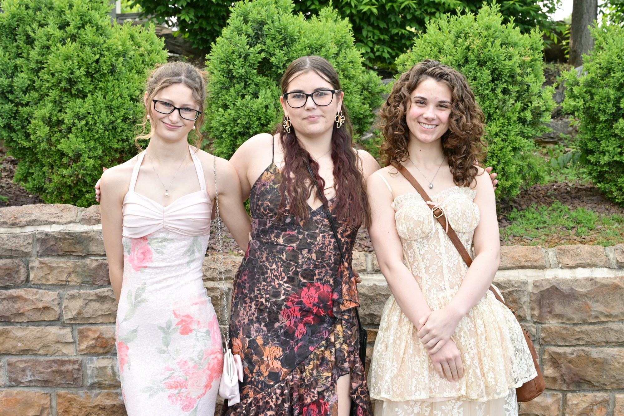 Emmaus High School held its senior prom Friday, May 8, 2026, at The Palace Center in Allentown. Students and their guests arrive to the big night. (April Gamiz/The Morning Call)