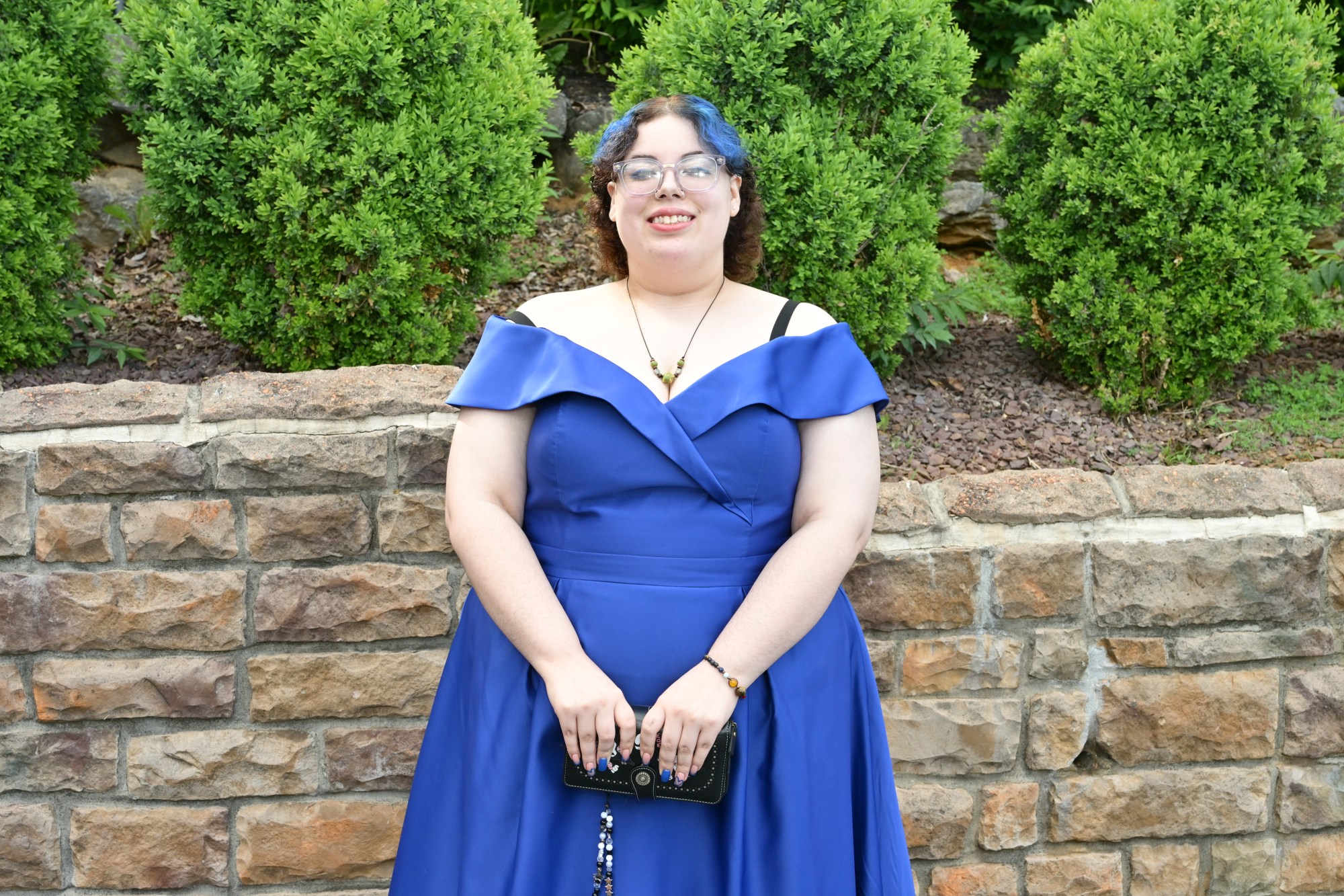Emmaus High School held its senior prom Friday, May 8, 2026, at The Palace Center in Allentown. Students and their guests arrive to the big night. (April Gamiz/The Morning Call)