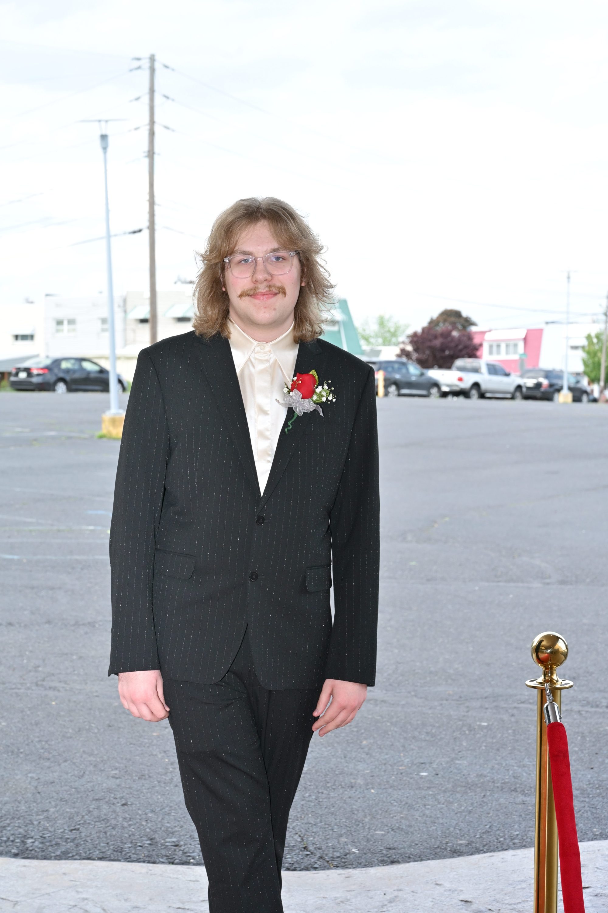 Emmaus High School held its senior prom Friday, May 8, 2026, at The Palace Center in Allentown. Students and their guests arrive to the big night. (April Gamiz/The Morning Call)
