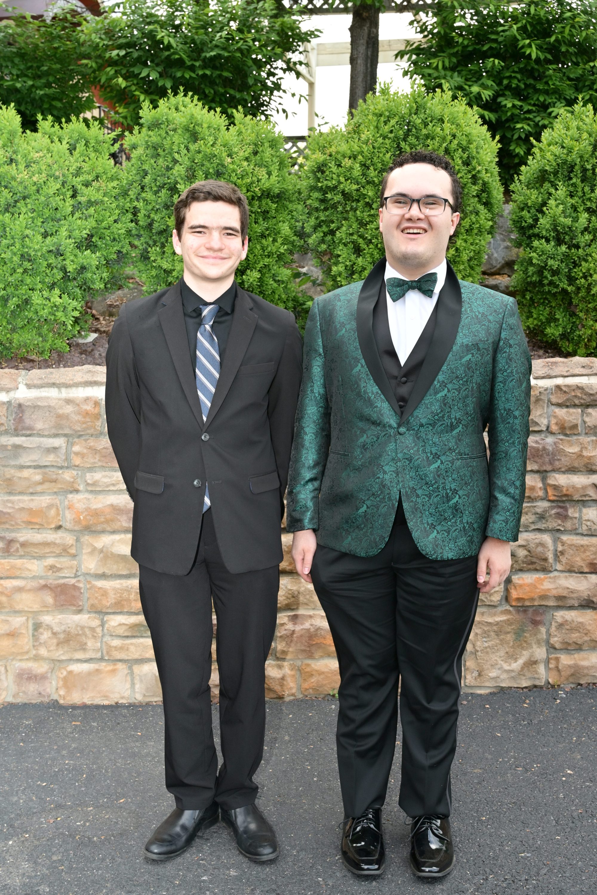 Emmaus High School held its senior prom Friday, May 8, 2026, at The Palace Center in Allentown. Students and their guests arrive to the big night. (April Gamiz/The Morning Call)