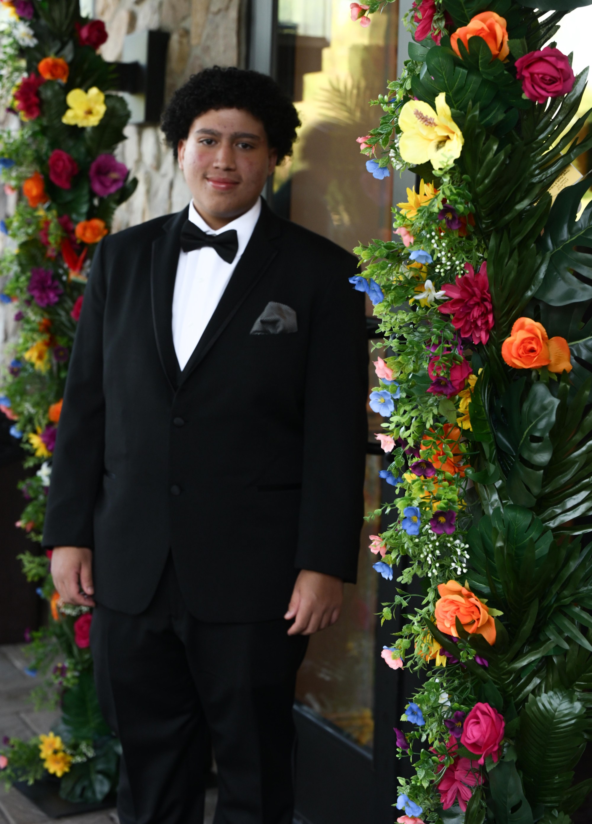 Executive Education Academy Charter School held its 2026 prom Friday, May 29, at The Club at Twin Lakes in North Whitehall Township. Students and their guests arrive to the big night. (Monica Cabrera/The Morning Call)
