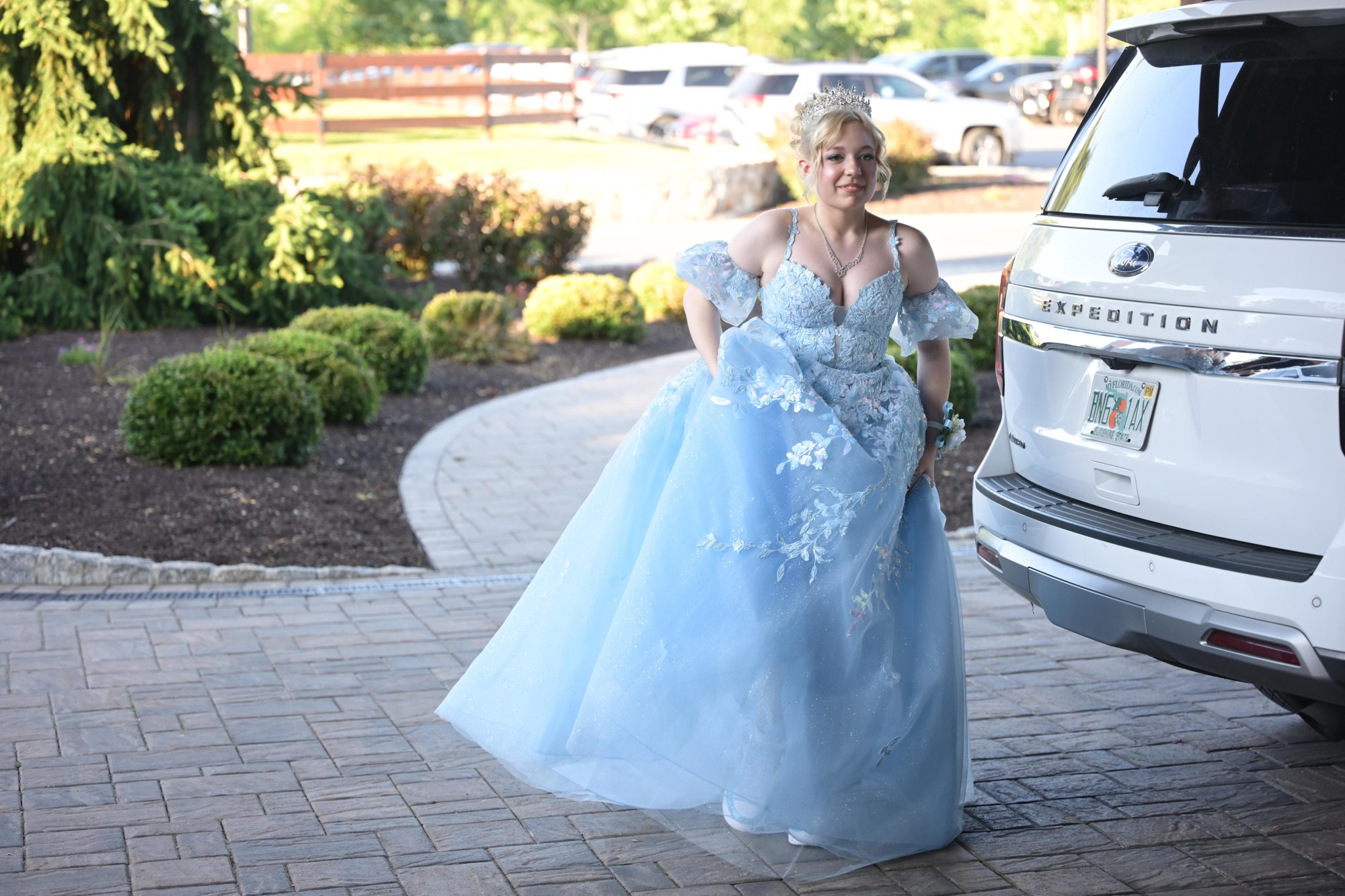 Executive Education Academy Charter School held its 2026 prom Friday, May 29, at The Club at Twin Lakes in North Whitehall Township. Students and their guests arrive to the big night. (Monica Cabrera/The Morning Call)