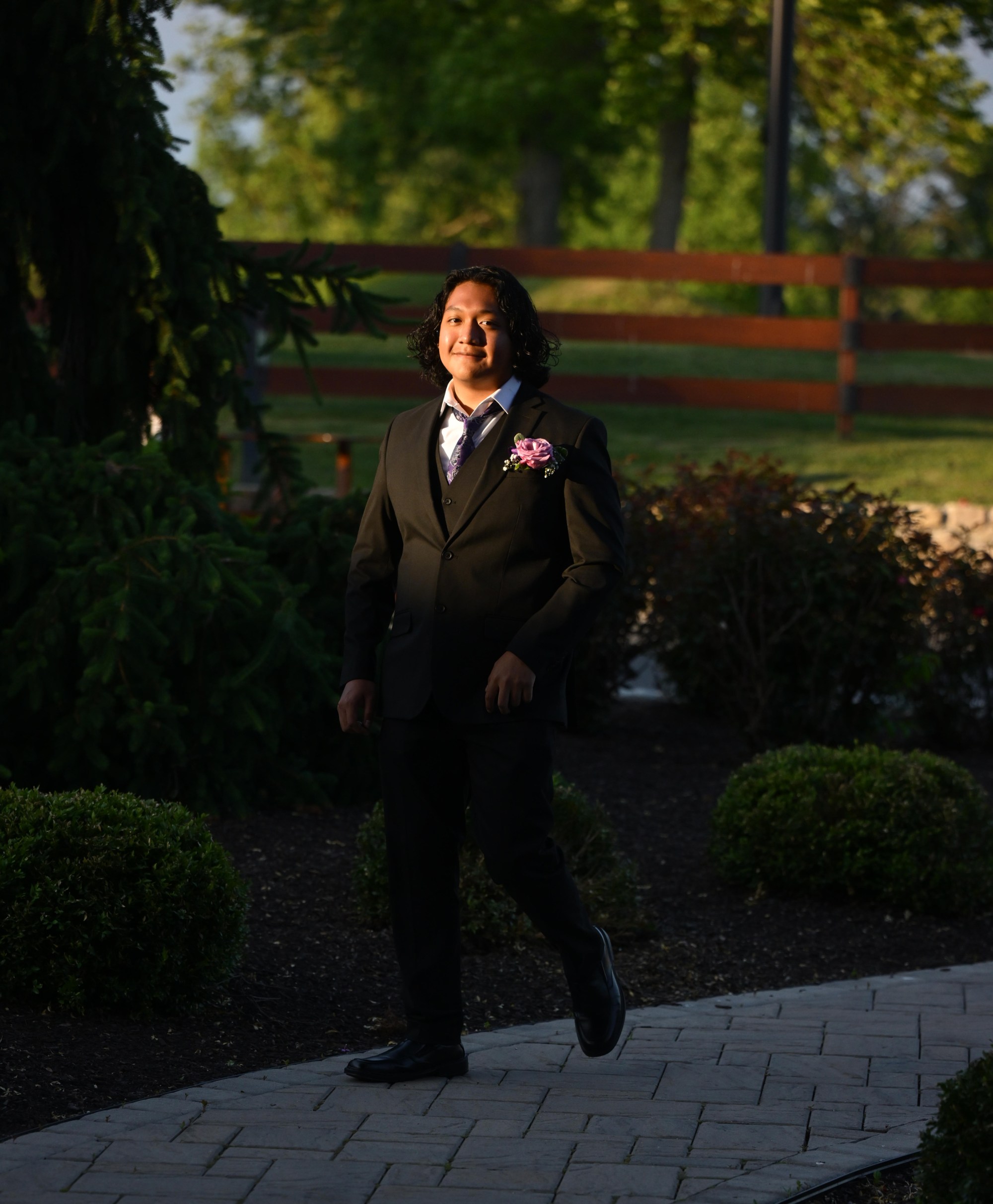 Executive Education Academy Charter School held its 2026 prom Friday, May 29, at The Club at Twin Lakes in North Whitehall Township. Students and their guests arrive to the big night. (Monica Cabrera/The Morning Call)