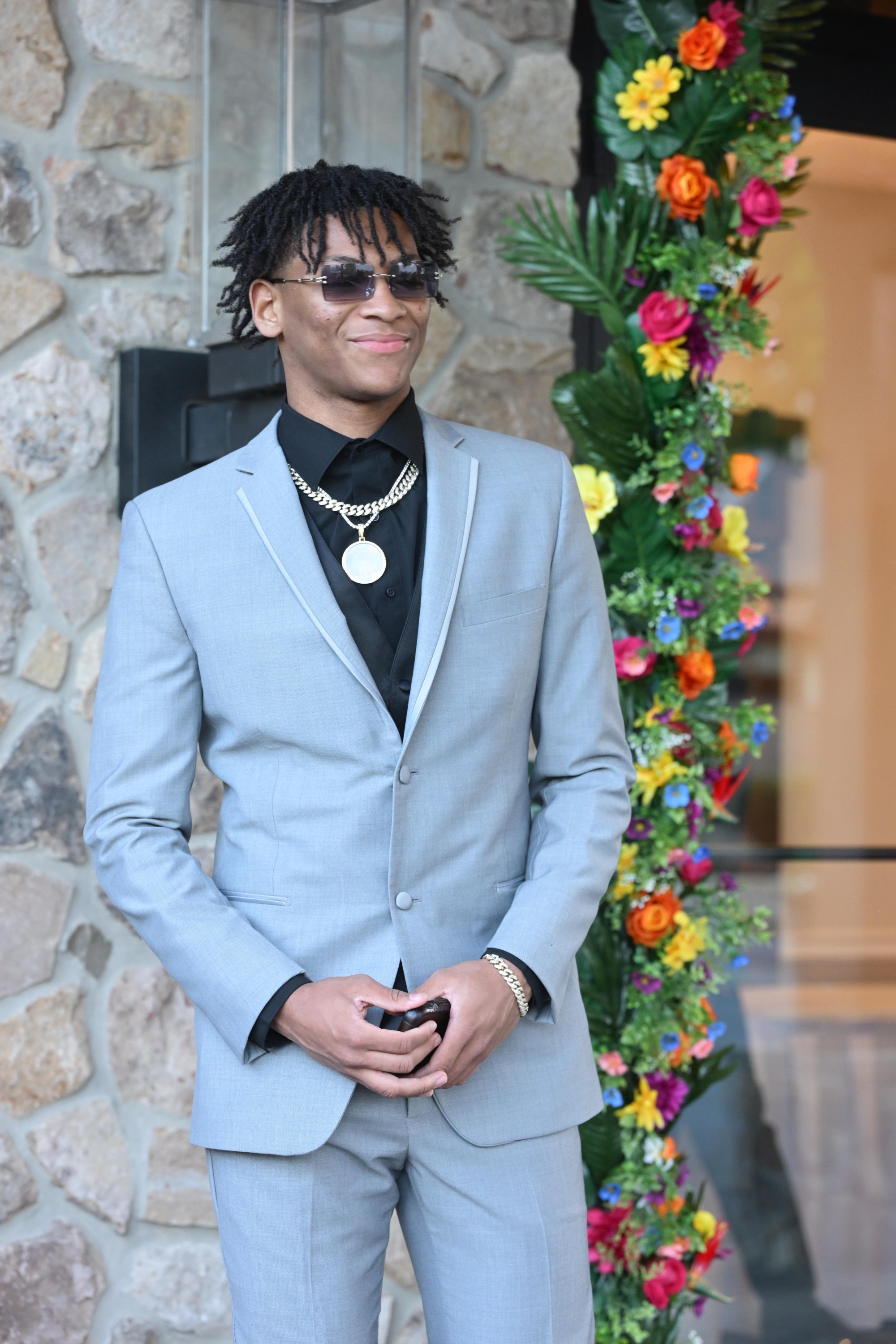 Executive Education Academy Charter School held its 2026 prom Friday, May 29, at The Club at Twin Lakes in North Whitehall Township. Students and their guests arrive to the big night. (Monica Cabrera/The Morning Call)