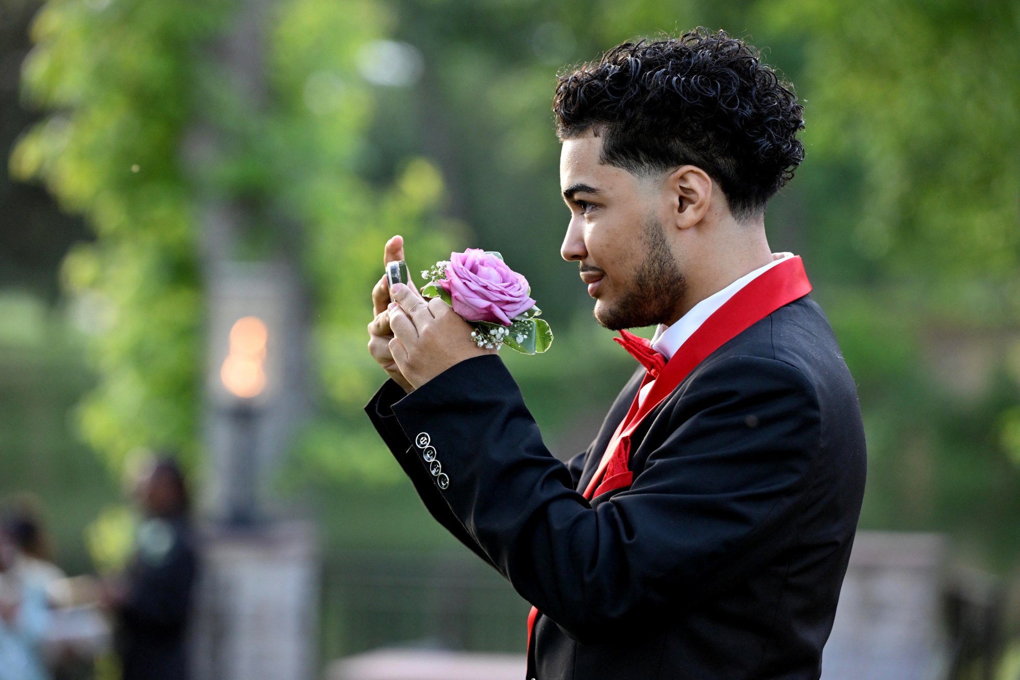 Executive Education Academy Charter School held its 2026 prom Friday, May 29, at The Club at Twin Lakes in North Whitehall Township. Students and their guests arrive to the big night. (Monica Cabrera/The Morning Call)