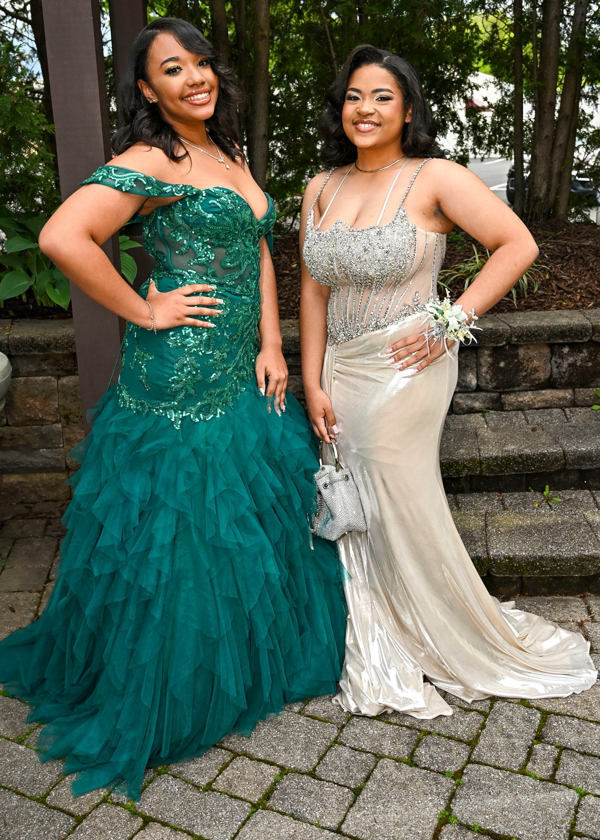 Lincoln Leadership Academy held its prom Thursday, April 30, 2026, at Blue Grillhouse in Bethlehem Township. Students and their guests arrive to the big night. (April Gamiz/The Morning Call)