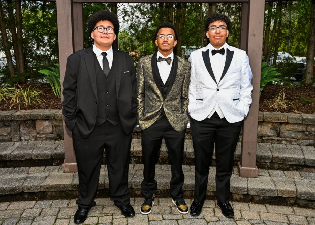 Lincoln Leadership Academy held its prom Thursday, April 30, 2026, at Blue Grillhouse in Bethlehem Township. Students and their guests arrive to the big night. (April Gamiz/The Morning Call)