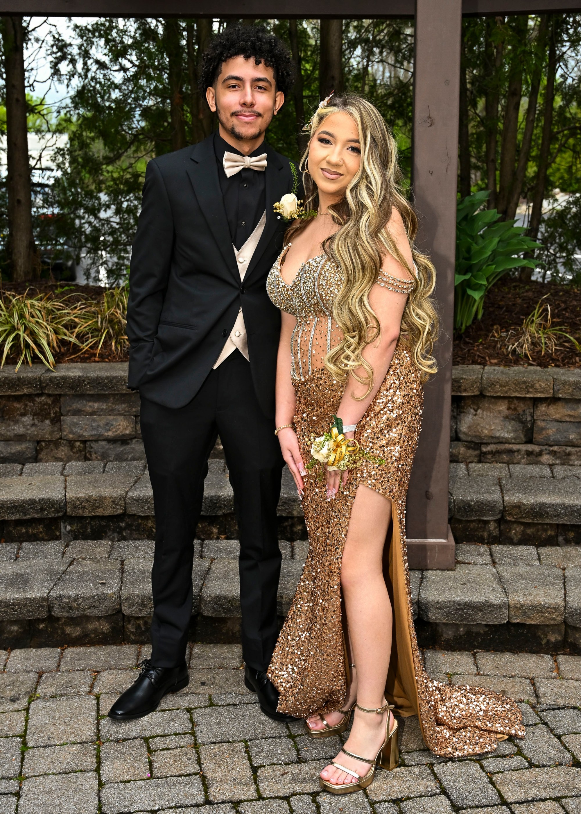 Lincoln Leadership Academy held its prom Thursday, April 30, 2026, at Blue Grillhouse in Bethlehem Township. Students and their guests arrive to the big night. (April Gamiz/The Morning Call)