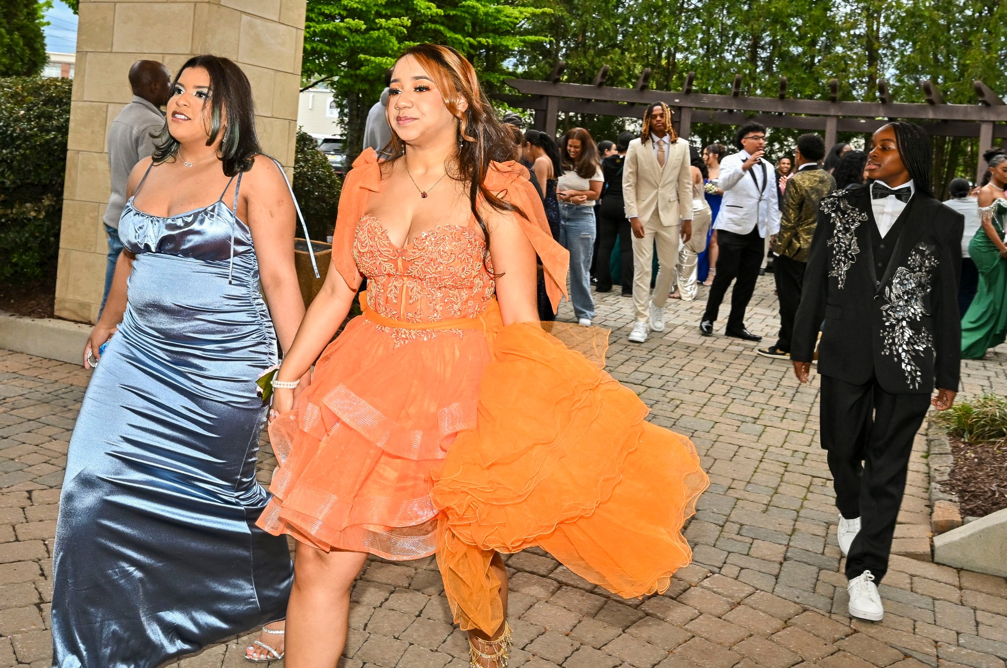Lincoln Leadership Academy held its prom Thursday, April 30, 2026, at Blue Grillhouse in Bethlehem Township. Students and their guests arrive to the big night. (April Gamiz/The Morning Call)