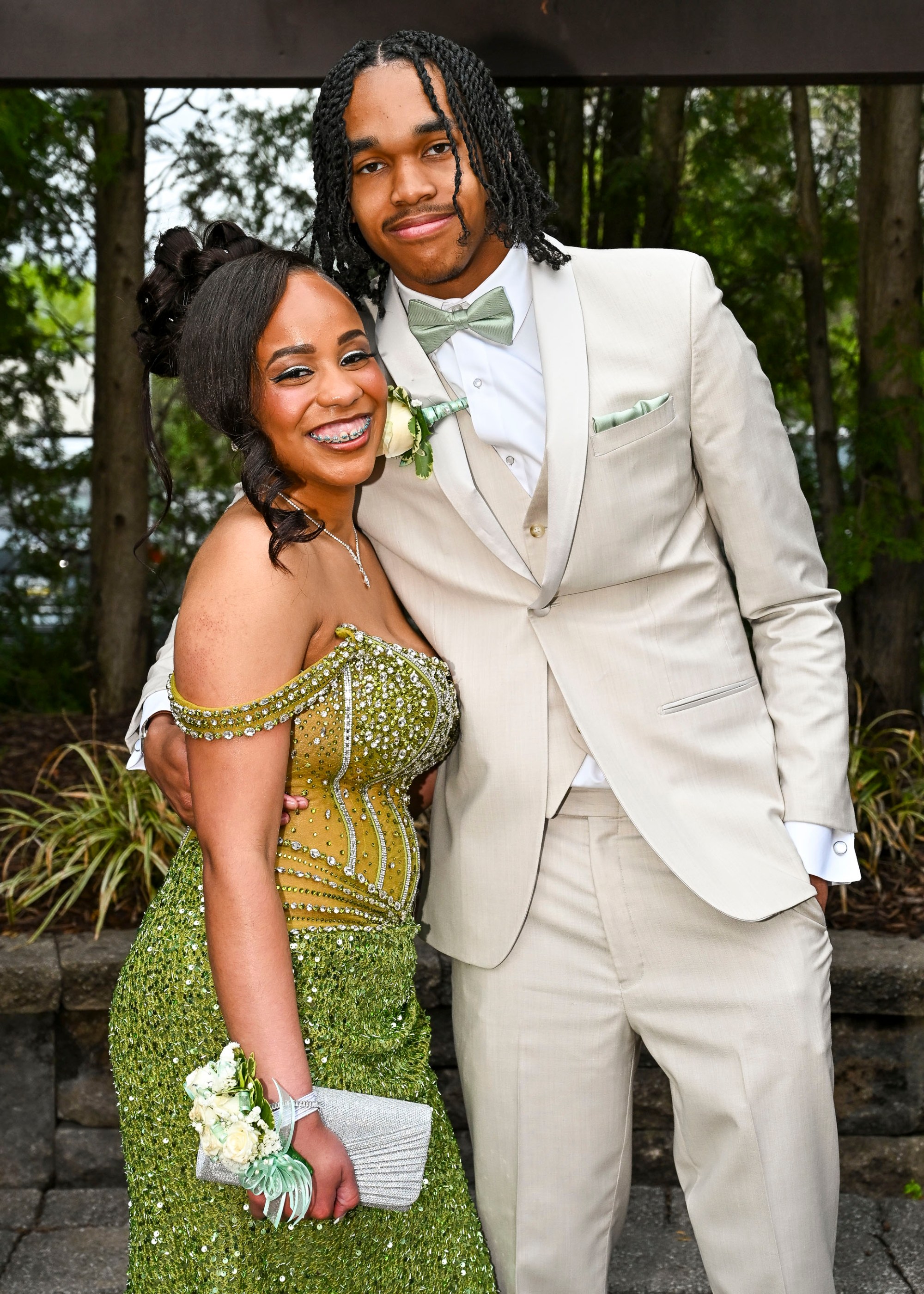 Lincoln Leadership Academy held its prom Thursday, April 30, 2026, at Blue Grillhouse in Bethlehem Township. Students and their guests arrive to the big night. (April Gamiz/The Morning Call)