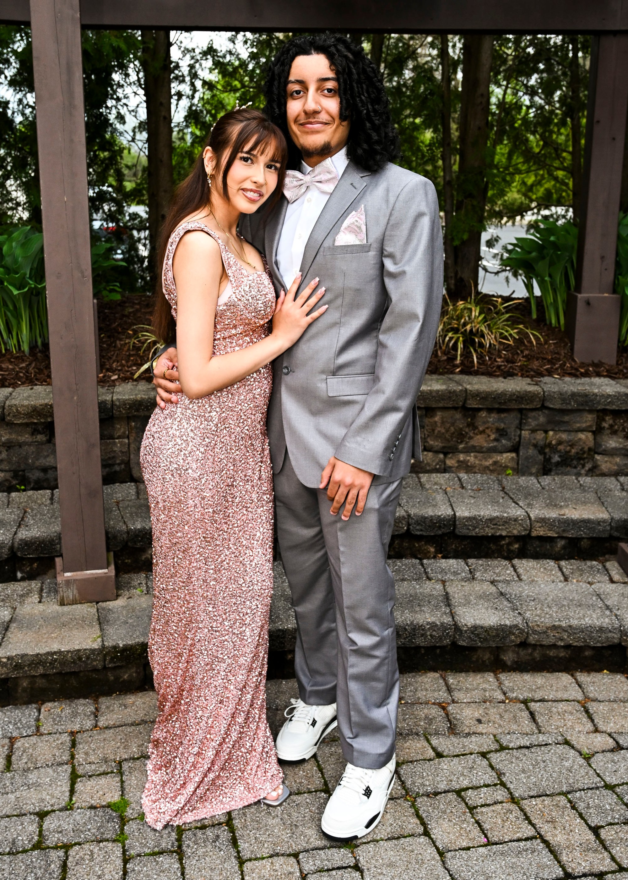 Lincoln Leadership Academy held its prom Thursday, April 30, 2026, at Blue Grillhouse in Bethlehem Township. Students and their guests arrive to the big night. (April Gamiz/The Morning Call)