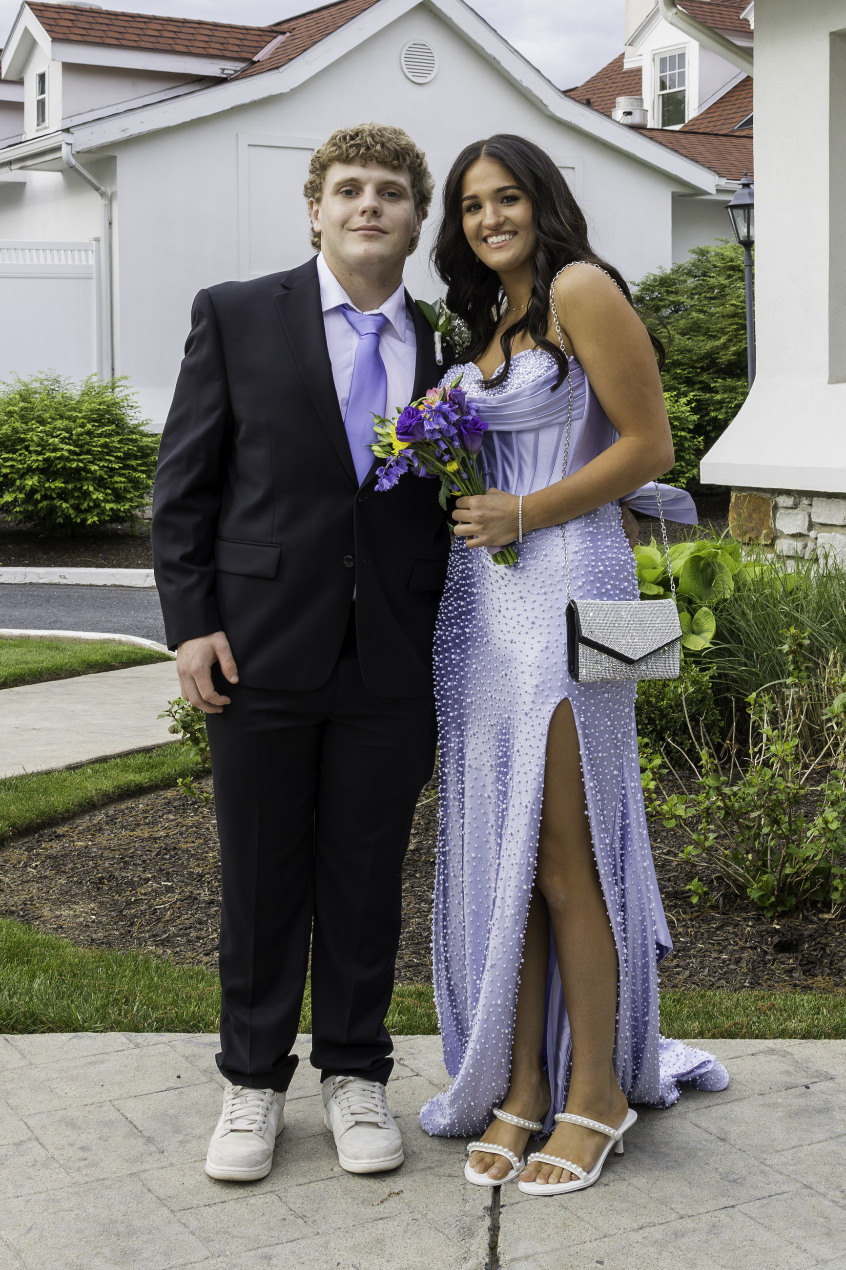 Notre Dame High School-Green Pond held its 2026 prom Friday, May 15, at Northampton Country Club in Bethlehem Township. Students and their guests arrive to the big night. (Jennifer Bogari/Christmas City Studio)