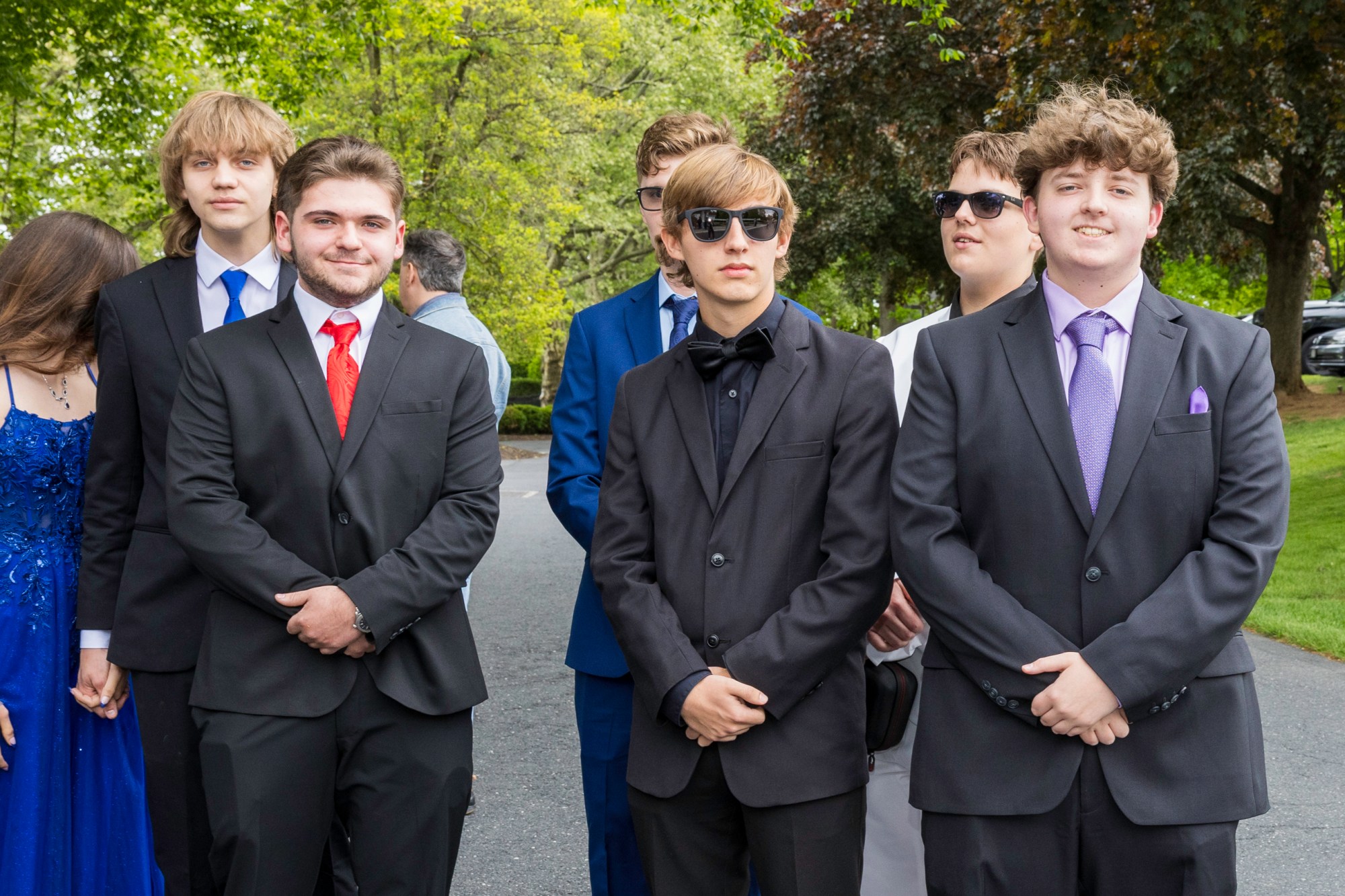 Notre Dame High School-Green Pond held its 2026 prom Friday, May 15, at Northampton Country Club in Bethlehem Township. Students and their guests arrive to the big night. (Jennifer Bogari/Christmas City Studio)