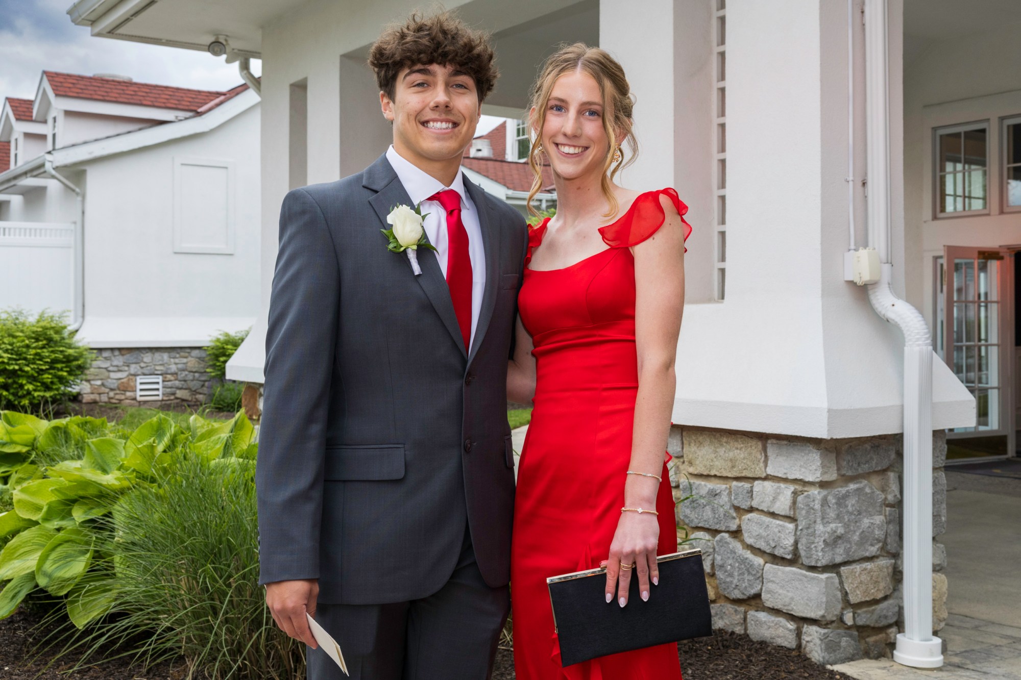 Notre Dame High School-Green Pond held its 2026 prom Friday, May 15, at Northampton Country Club in Bethlehem Township. Students and their guests arrive to the big night. (Jennifer Bogari/Christmas City Studio)