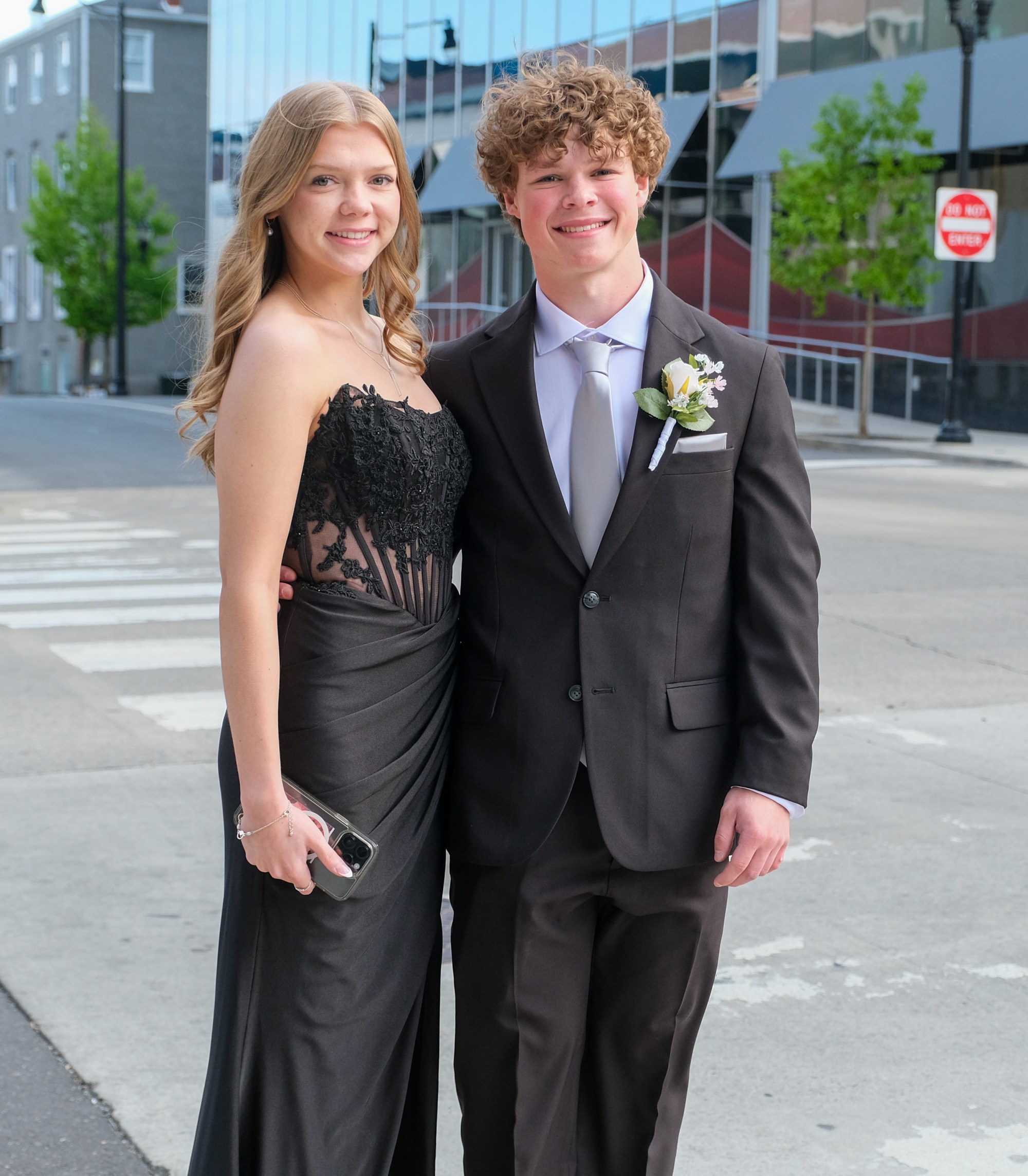 Saucon Valley High School held its prom Friday, May 1, 2026, at the Americus Hotel in Allentown. Students and their guests arrive to the big night. (Sharon Merkel/Special to The Morning Call)