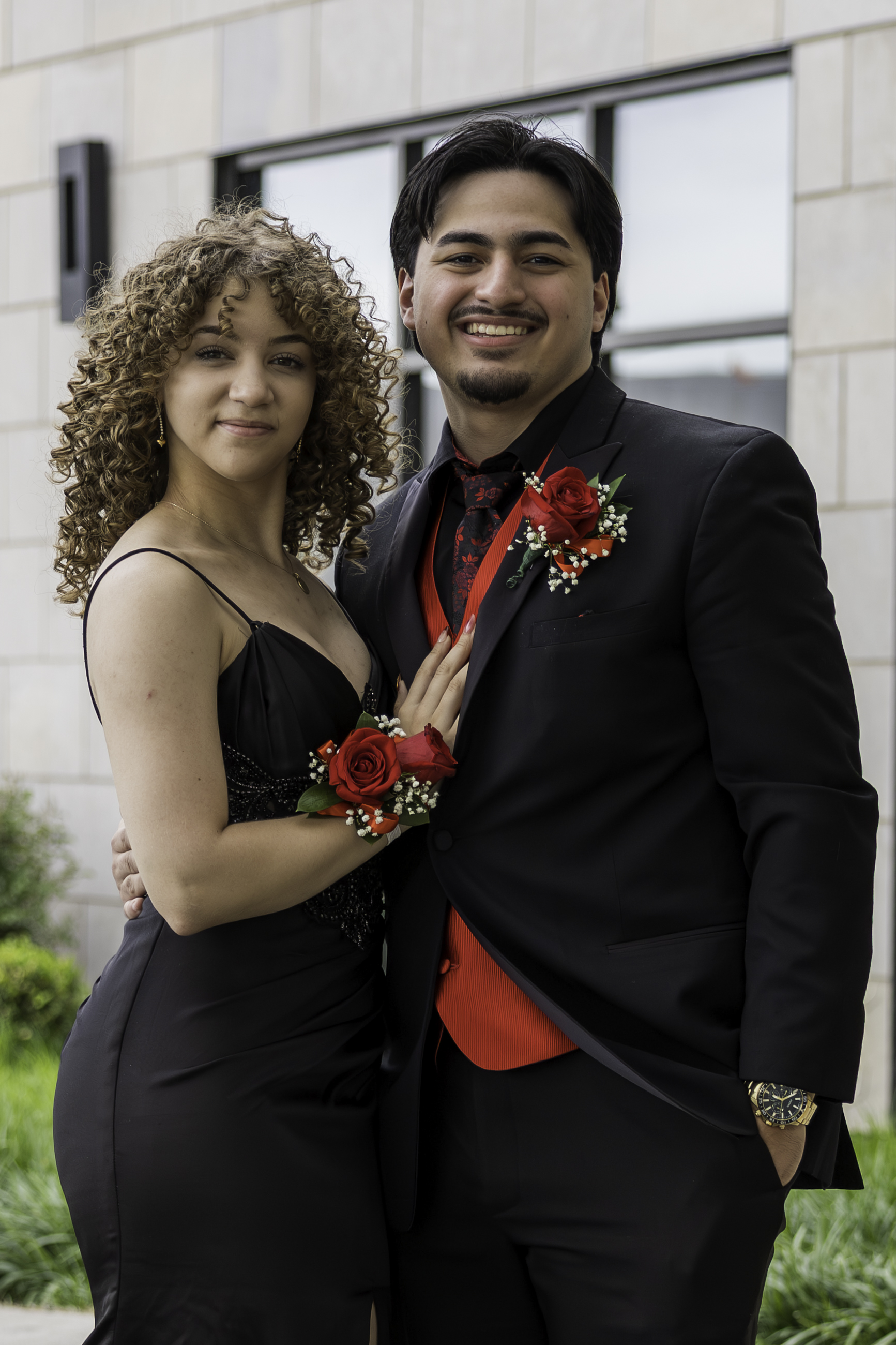 Salisbury High School held its 2026 prom Saturday, May 16, at the Aster Event Center in Upper Macungie Township. Students and their guests arrive to the big night. (Jennifer Bogari/Christmas City Studio)