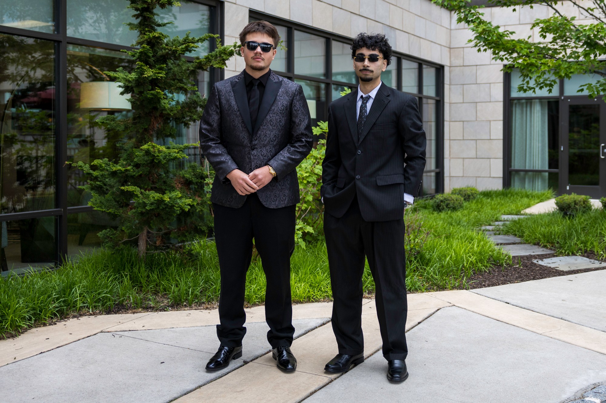 Salisbury High School held its 2026 prom Saturday, May 16, at the Aster Event Center in Upper Macungie Township. Students and their guests arrive to the big night. (Jennifer Bogari/Christmas City Studio)