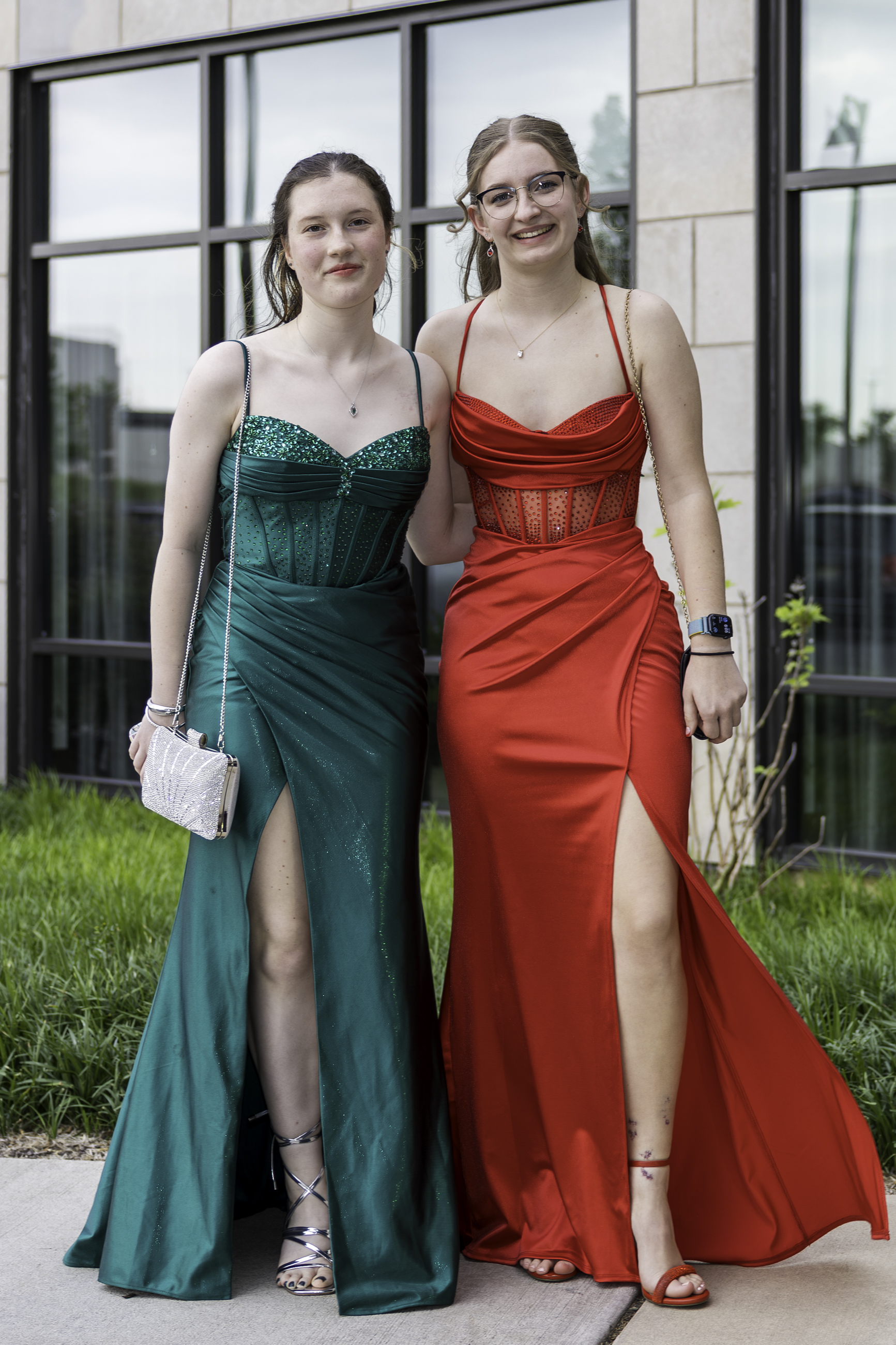 Salisbury High School held its 2026 prom Saturday, May 16, at the Aster Event Center in Upper Macungie Township. Students and their guests arrive to the big night. (Jennifer Bogari/Christmas City Studio)