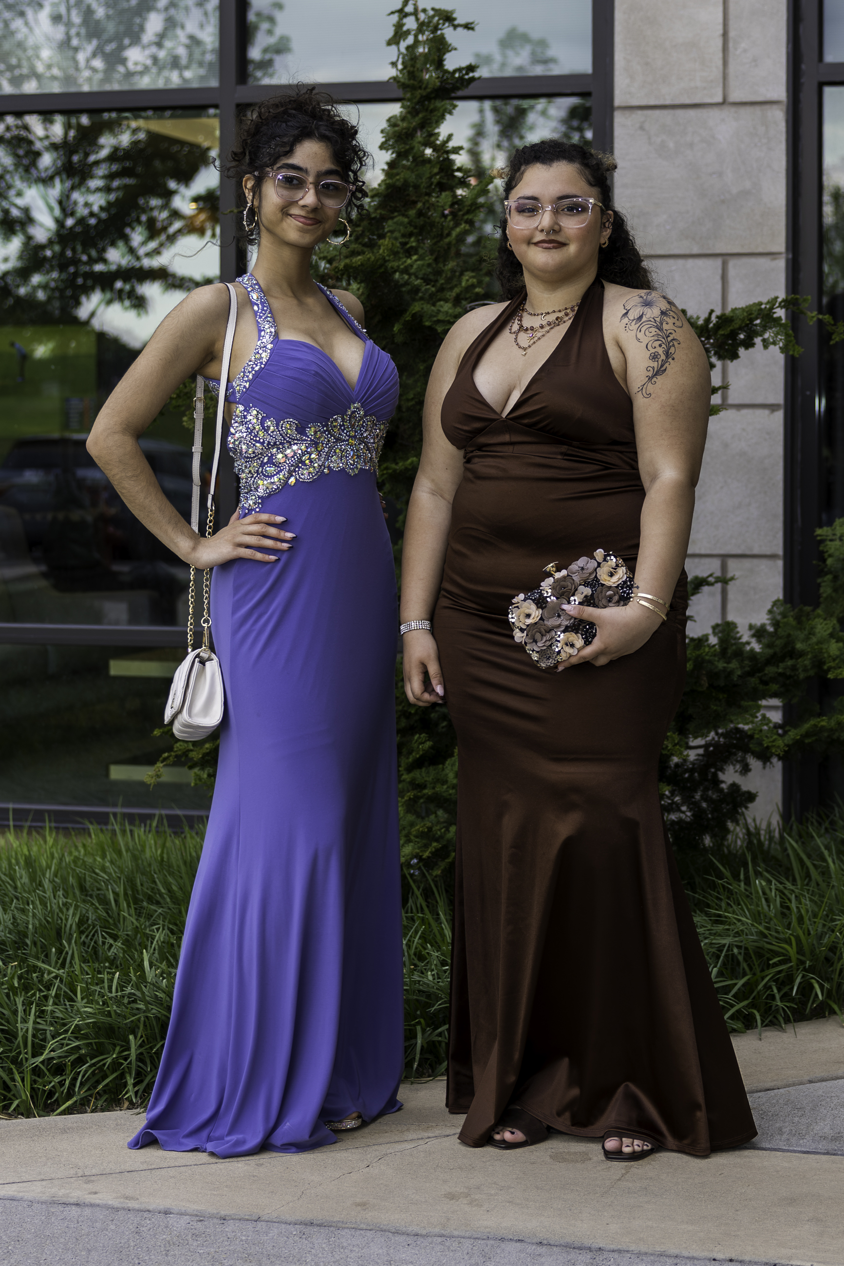 Salisbury High School held its 2026 prom Saturday, May 16, at the Aster Event Center in Upper Macungie Township. Students and their guests arrive to the big night. (Jennifer Bogari/Christmas City Studio)