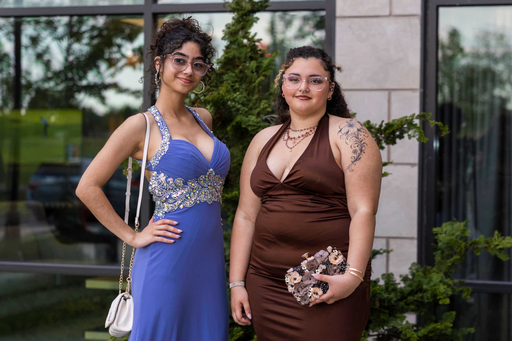 Salisbury High School held its 2026 prom Saturday, May 16, at the Aster Event Center in Upper Macungie Township. Students and their guests arrive to the big night. (Jennifer Bogari/Christmas City Studio)