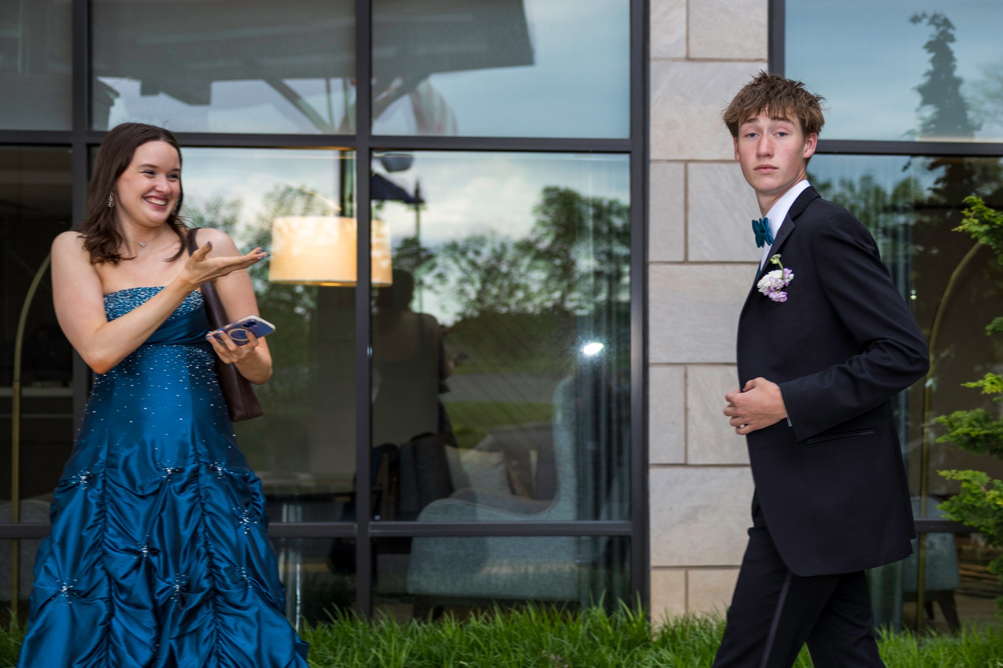 Salisbury High School held its 2026 prom Saturday, May 16, at the Aster Event Center in Upper Macungie Township. Students and their guests arrive to the big night. (Jennifer Bogari/Christmas City Studio)