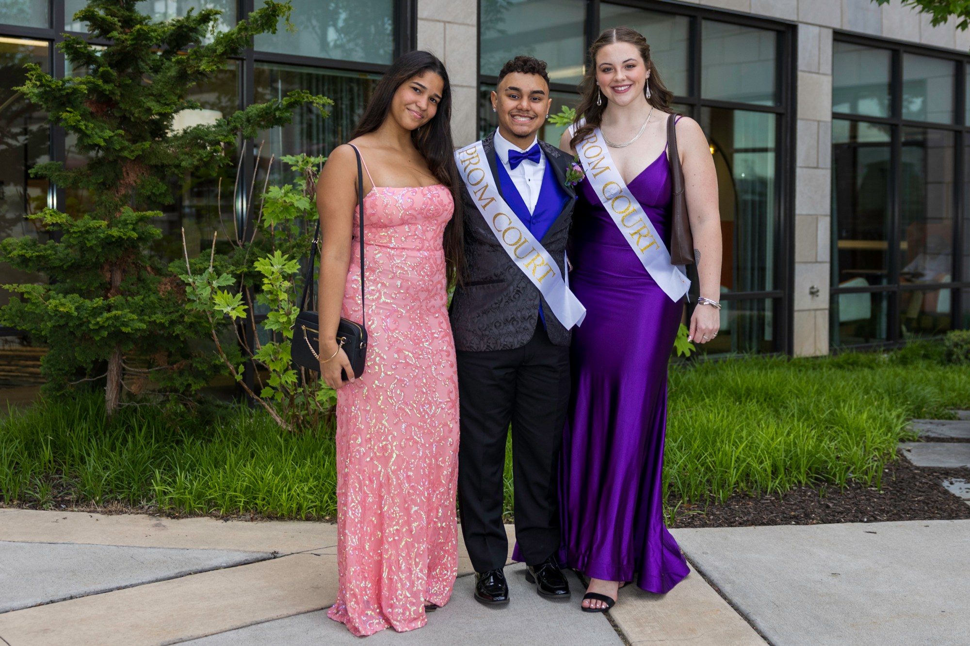Salisbury High School held its 2026 prom Saturday, May 16, at the Aster Event Center in Upper Macungie Township. Students and their guests arrive to the big night. (Jennifer Bogari/Christmas City Studio)
