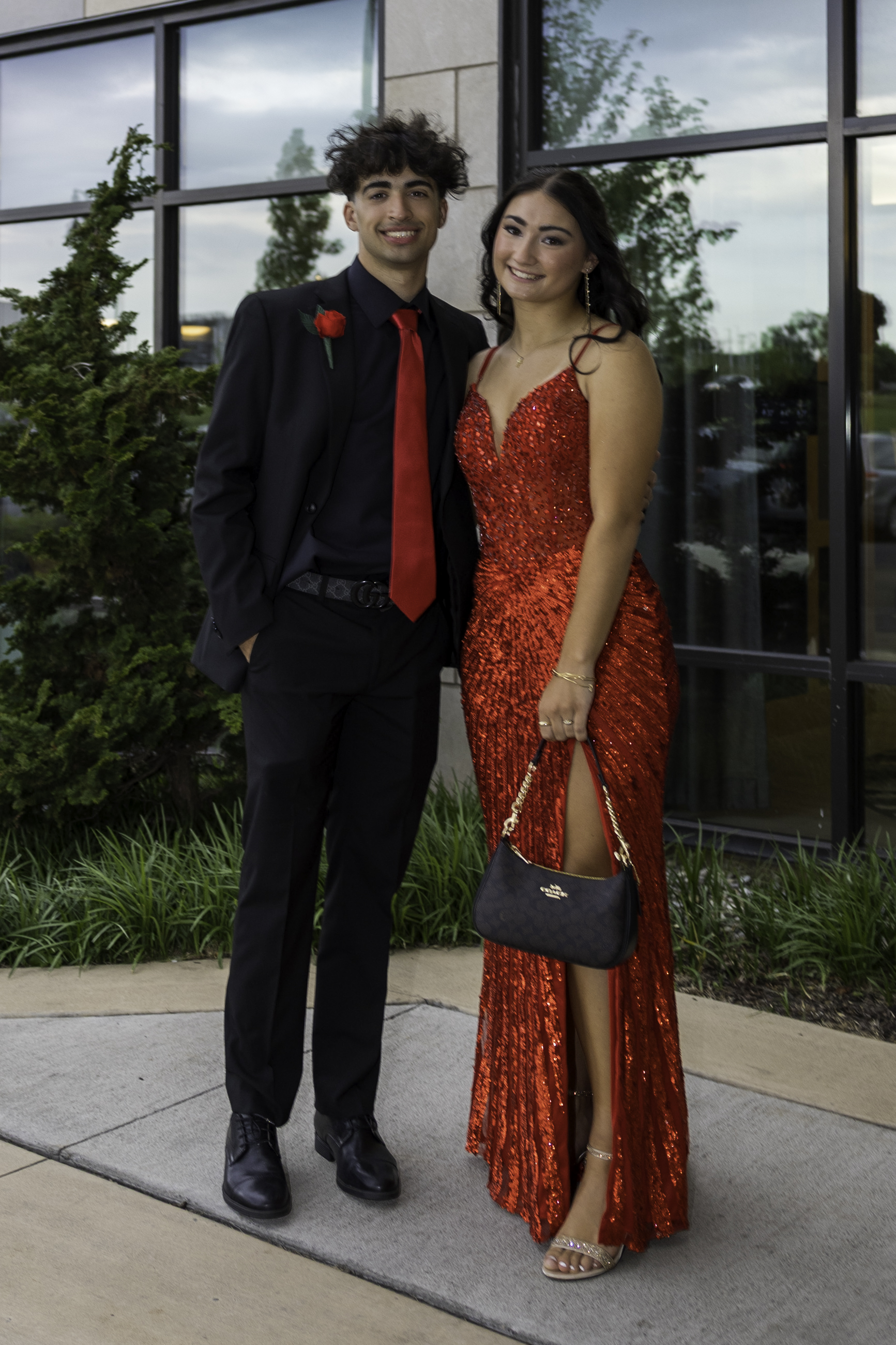 Salisbury High School held its 2026 prom Saturday, May 16, at the Aster Event Center in Upper Macungie Township. Students and their guests arrive to the big night. (Jennifer Bogari/Christmas City Studio)