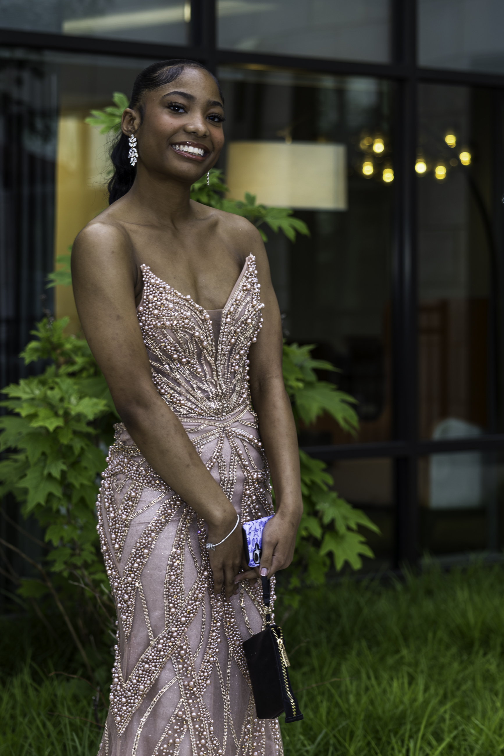 Salisbury High School held its 2026 prom Saturday, May 16, at the Aster Event Center in Upper Macungie Township. Students and their guests arrive to the big night. (Jennifer Bogari/Christmas City Studio)