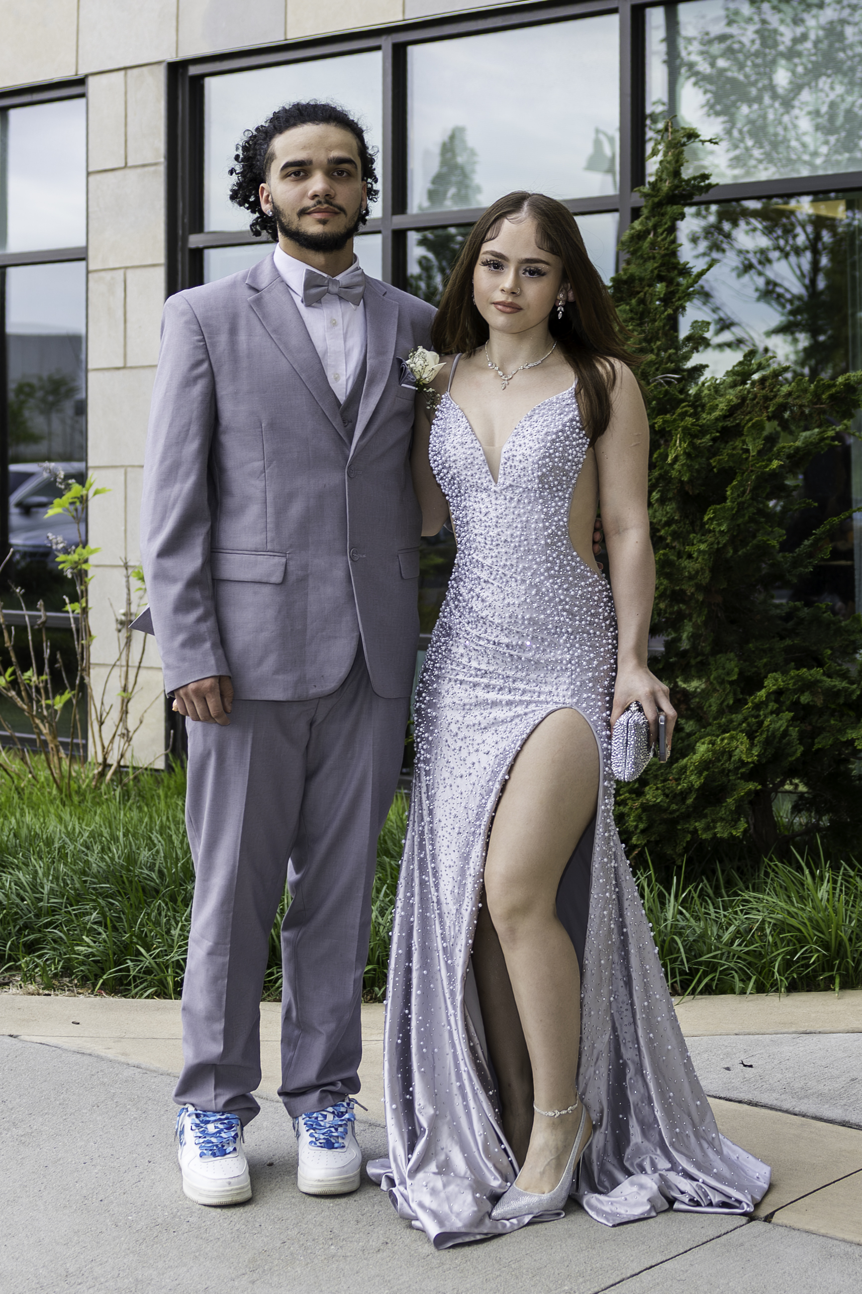 Salisbury High School held its 2026 prom Saturday, May 16, at the Aster Event Center in Upper Macungie Township. Students and their guests arrive to the big night. (Jennifer Bogari/Christmas City Studio)