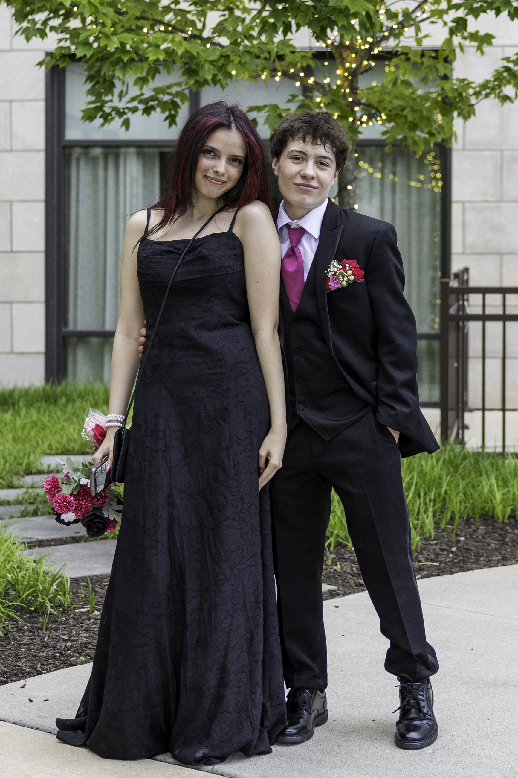 Salisbury High School held its 2026 prom Saturday, May 16, at the Aster Event Center in Upper Macungie Township. Students and their guests arrive to the big night. (Jennifer Bogari/Christmas City Studio)