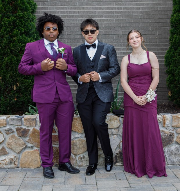 Wilson Area High School students and their guests arrive for prom Friday, May 15, at The Club at Twin Lakes in North Whitehall Township. (Jane Therese/Special to The Morning Call)