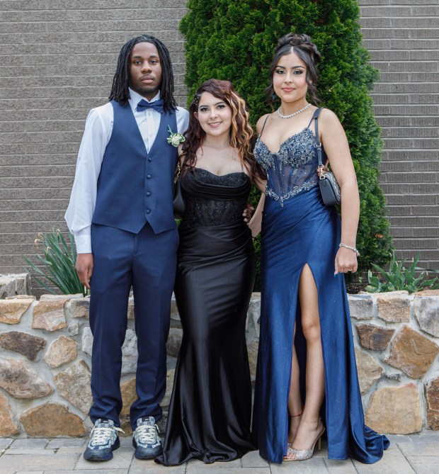 Wilson Area High School students and their guests arrive for prom Friday, May 15, at The Club at Twin Lakes in North Whitehall Township. (Jane Therese/Special to The Morning Call)