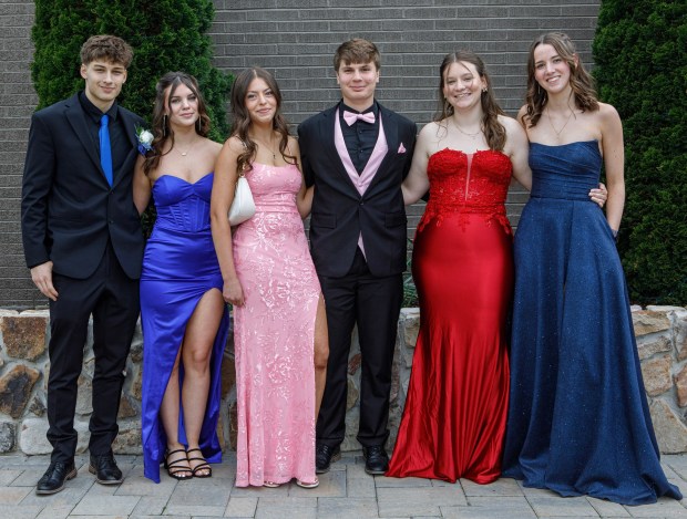 Wilson Area High School students and their guests arrive for prom Friday, May 15, at The Club at Twin Lakes in North Whitehall Township. (Jane Therese/Special to The Morning Call)