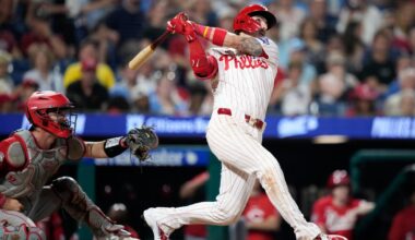 Bryson Stott's 2-run HR in the 8th inning lifts Philadelphia Phillies past Cincinnati Reds