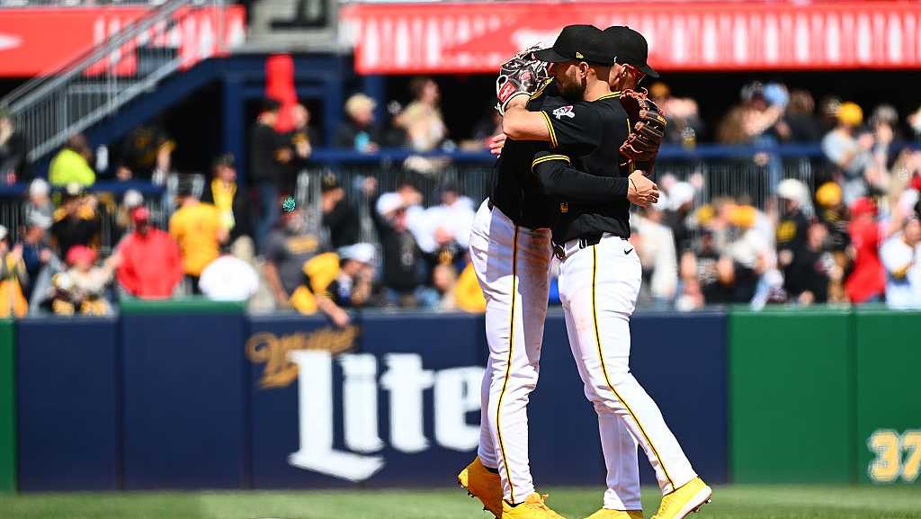 Pittsburgh Pirates top Reds to complete 3-game sweep