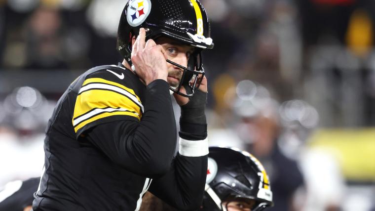 Steelers-Browns trade pitch sends $4 million Pro Bowl QB, Aaron Rodgers replacement to Pittsburgh