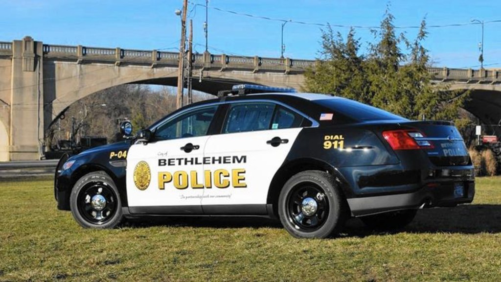 Fight at Bethlehem park draws crowd, replica gun found, police say.