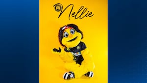 Pittsburgh Riveters introduce official mascot, Nellie