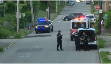 Wilkinsburg police searching for stabbing suspect