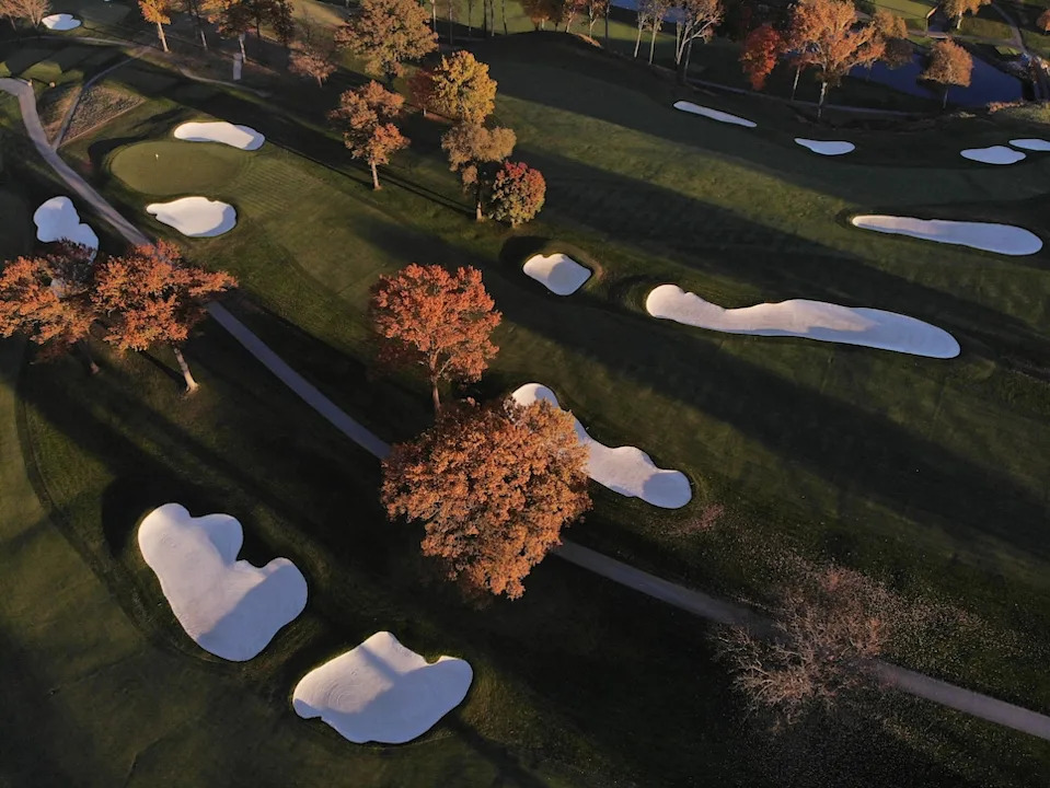 /content/dam/images/golfdigest/fullset/course-photos-for-places-to-play/Lancaster-Country-Club-Hole1-9-15-232599731.JPG