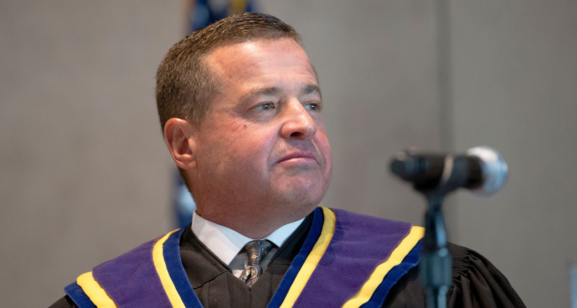 Pa. Supreme Court justice leaves Democratic Party