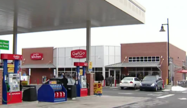 Giant Eagle offering additional fuel savings this weekend amid rising gas prices
